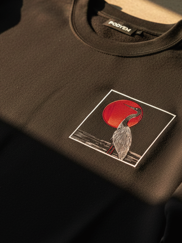 Turna ve Ay Nakışlı Sweatshirt