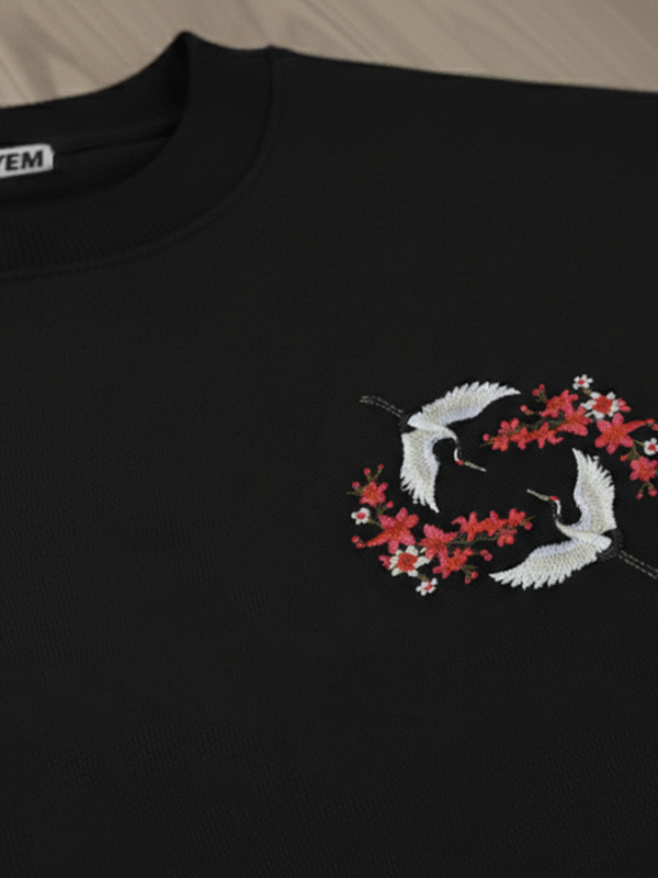Turna ve Sakura Nakışlı Sweatshirt