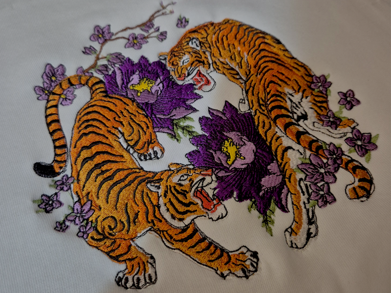 asian flower and tiger zoom